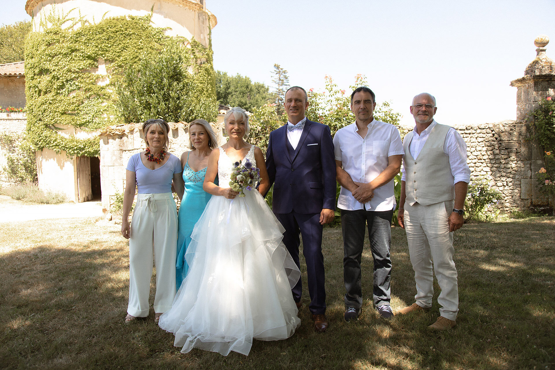 Photo de groupe de mariage à Saint-André-de-Cubzac